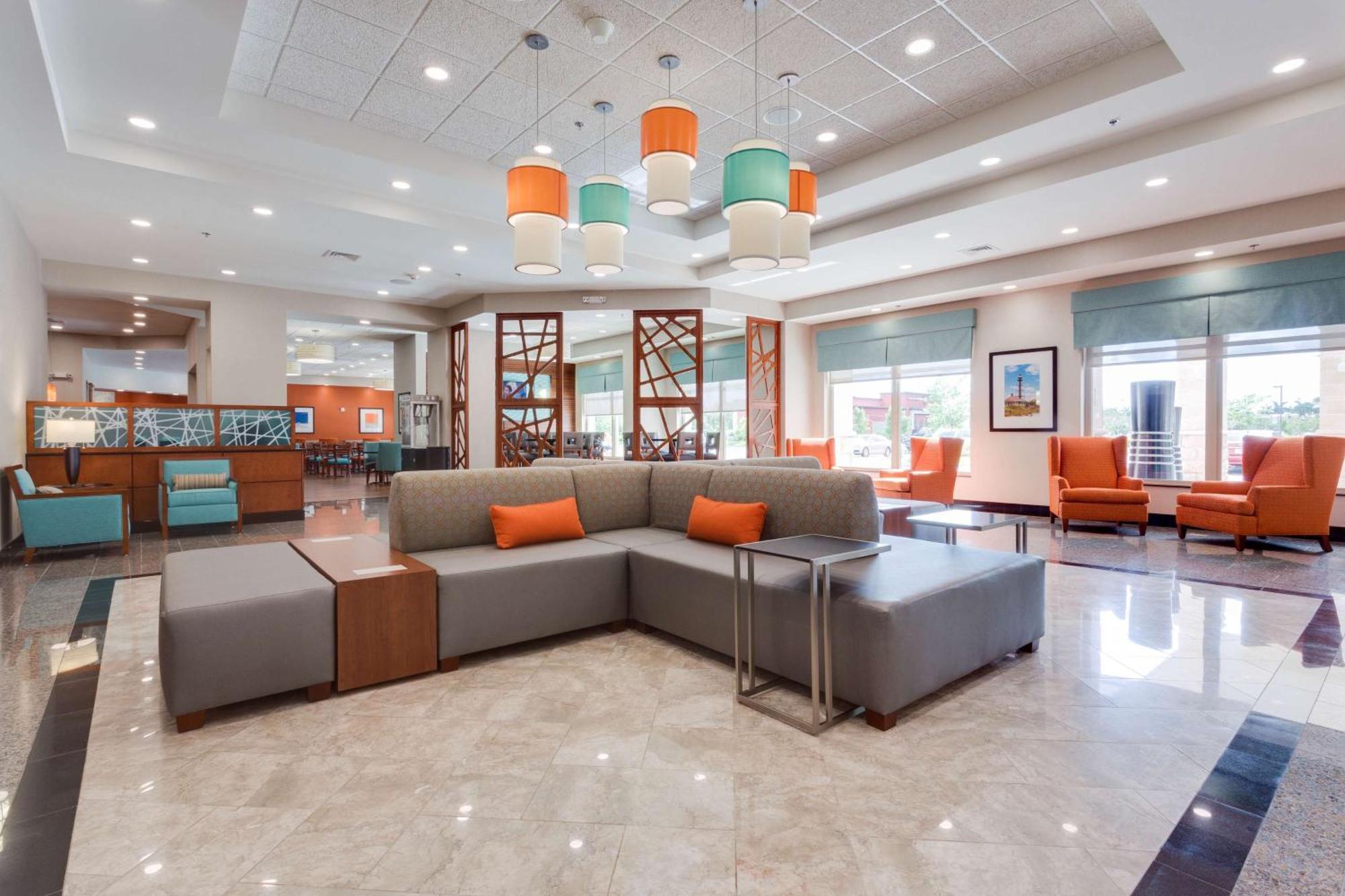 德鲁里机场酒店（Hotel Drury&Airport Fgcu）